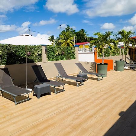 Evasion En Plein Coeur De La Ville T2 Jacuzzis Sauna Et Piscine Au Centre De Пор-Луи Экстерьер фото